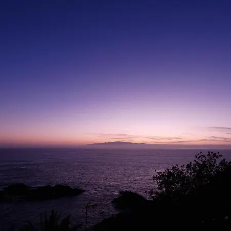 By The Beach With Amazing Teide View *